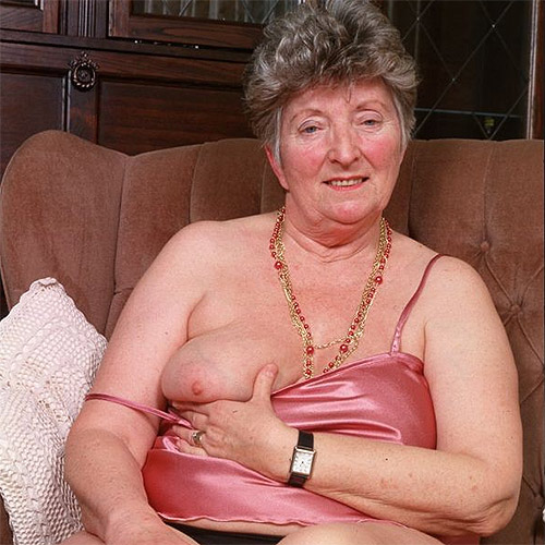 Live Sexkontakt mit Telefonsex Omas